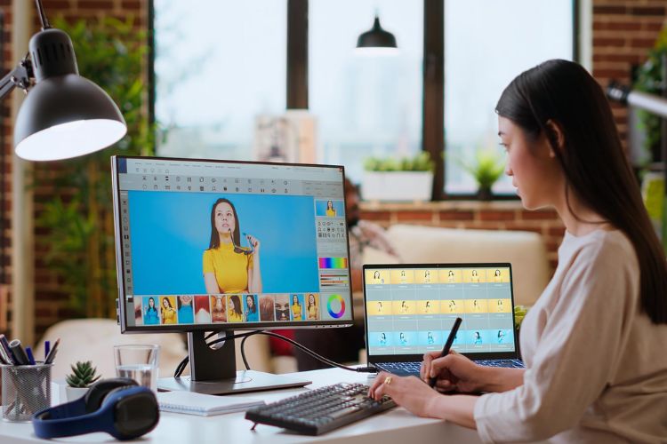 Essential Software You Will Learn In Graphic Design Training Courses